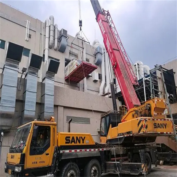 青山租赁大型汽车吊，助力工程项目高效进行