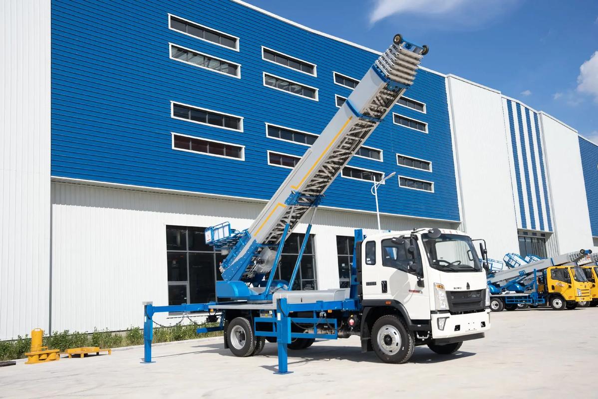 青山小型云梯车上料车租赁多少钱