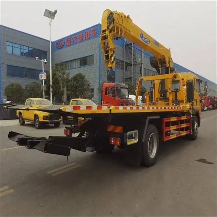 青山附近小随车吊出租电话，轻松解决搬运烦恼