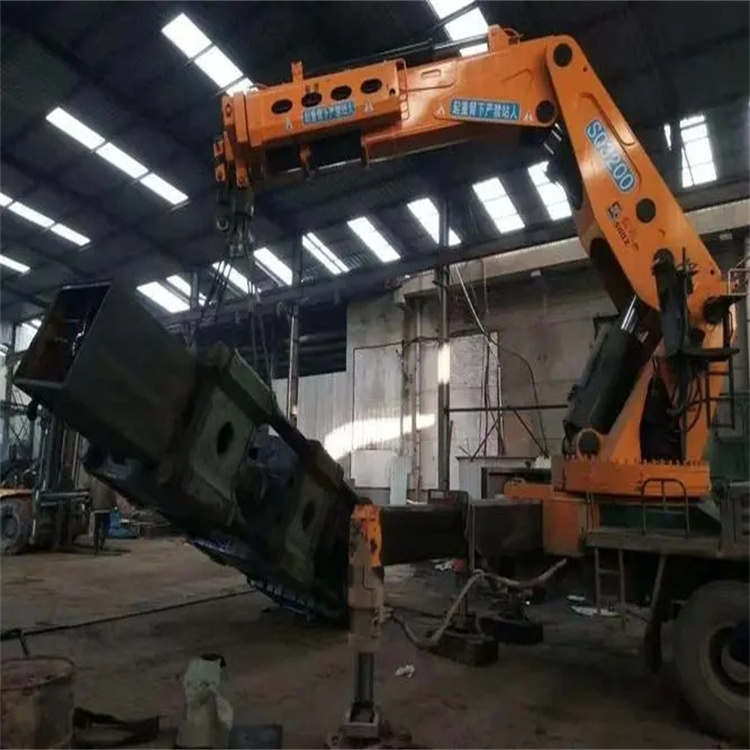 青山130吨折臂吊车出租吊机租赁附近电话