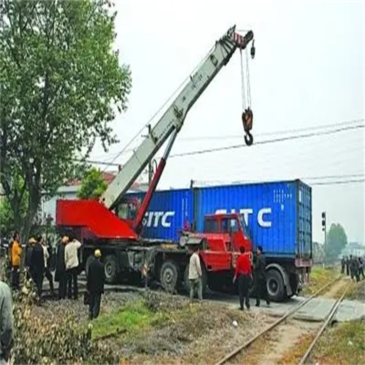 青山如何快速找到附近的吊车救援公司