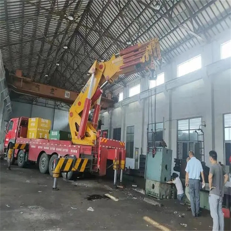 青山速查！附近自卸吊车租赁电话及租赁全攻略