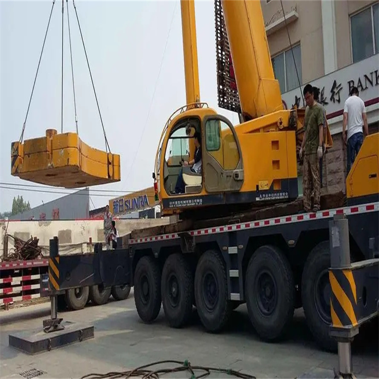 青山当地吊车出租|机器吊装|75吨|工厂搬迁服务