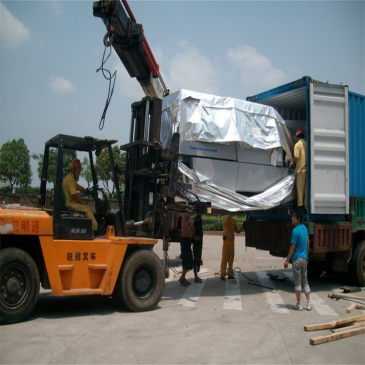 青山随车吊12吨能吊多重